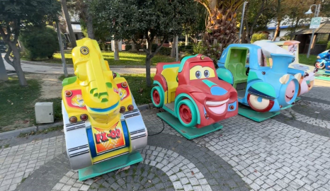 Bağcılar’da Plevne Parkında oynayan 4 çocuk, elektrik akımına kapıldı