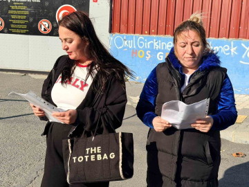 Arnavutköy’de okul önünde trafik çilesi büyüyor