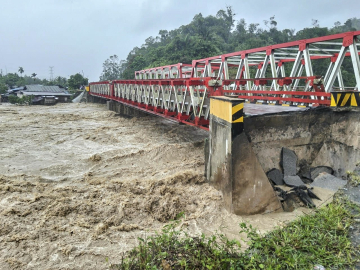 Endonezya’daki sel ve toprak kaymalarında ölü sayısı 49’a yükseldi