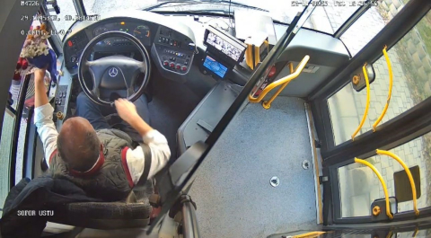 İETT kaptanından Öğretmenler Günü’nde duygusal jest