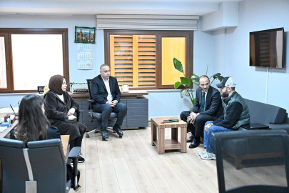 Gaziosmanpaşa’da kafede yaşanan tartışmanın ardından Belediye Başkan Vekili Karadeniz tarafları barıştırdı