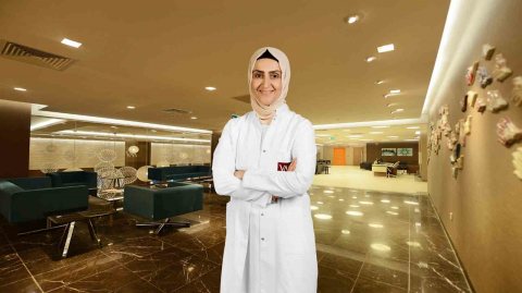 "Skolyoz ergenlikte hızla ilerleyebiliyor"