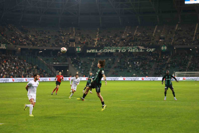 Trendyol Süper Lig: Kocaelispor: 1 - Gençlerbirliği: 0 (İlk yarı)