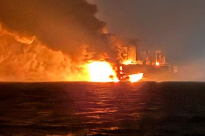 Kandıra açıklarında gemi yangını! Bakanlık son durumu açıkladı