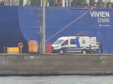 Kocaeli’de tekne alabora oldu: 1 ölü, 1 yaralı