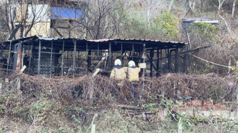 Barakadaki sobayı tutuşturmaya çalışırken yangın çıktı: Yaşlı adam hayatını kaybetti