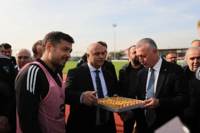 Büyükakın'dan Kocaelispor’a ziyaret: Çok iyi gidiyoruz, daha iyi yerlere geleceğiz