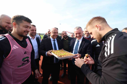 Kocaelispor’a Kasımpaşa maçı öncesi baklavalı moral