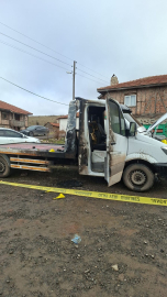 Ankara’da 4 araç kundaklandı: O anlar kamerada