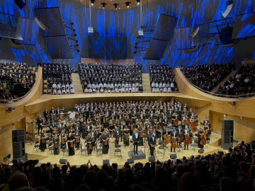 CSO’nun 200. yılı Dünya Koro Günü’nde 500 koristin verdiği konserle taçlandı