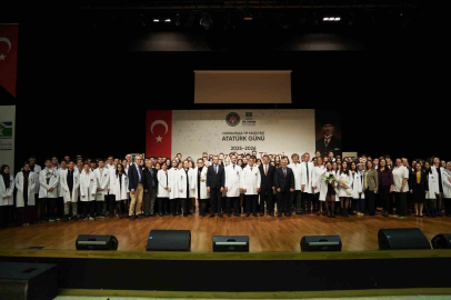 Cerrahpaşa Tıp Fakültesi öğrencileri Bahçelievler’de beyaz önlük giydi