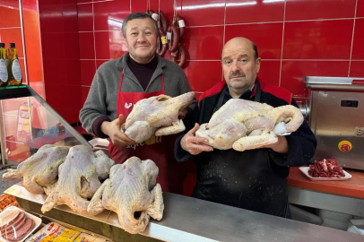 Yılbaşı Öncesi Kandıra Hindisi Tezgahta! Fiyatı Cep Yakıyor