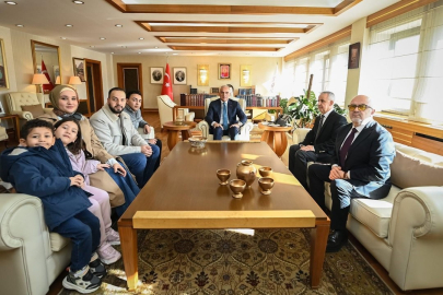 Bakan Ersoy: "Rajab’ın ailesiyle Bakanlığımızda bir araya gelerek, ardından birlikte Cumhurbaşkanımız Erdoğan’ı ziyaret ettik"