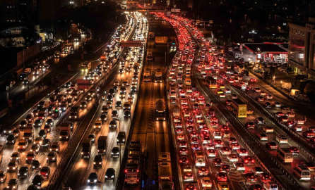 İstanbul Cevizlibağ’da trafik yoğunluğu havadan görüntülendi