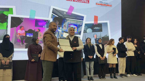 Arnavutköy Belediyesi Yeni Medya Akademisi ilk mezunlarını verdi