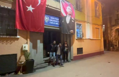 İstiklal Caddesi’nde merdivendeki telefonu çalan şüpheli yakalandı