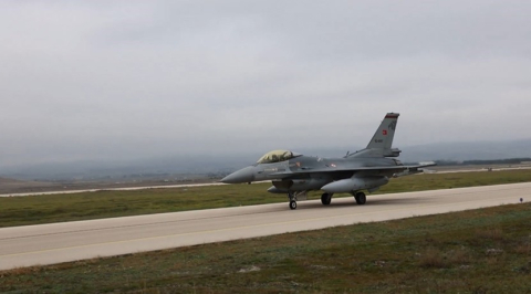 Karadeniz semalarında Türk Hava Kuvvetleri’nden eğitim uçuşu