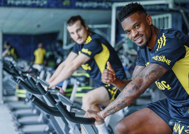 Fenerbahçe, Beşiktaş derbisi hazırlıklarına başladı