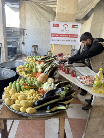 Vatan Sevdalıları Vakfı’ndan Gazze’ye yardım eli