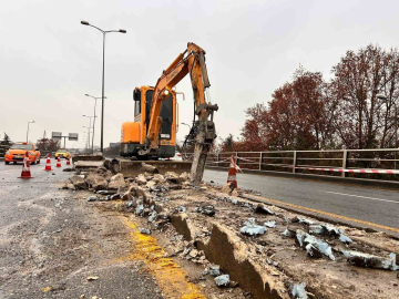 Ankara’da tek kişilik yol çalışması