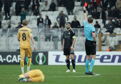 Beşiktaş’ta Necip Uysal ve Mert Günok ile yollar ayrılıyor