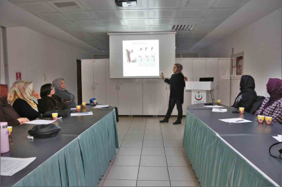 Ankara’da çocuk gelişim merkezi eğitimcilerine yönelik eğitim programı düzenlendi