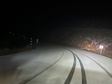 İzmir’e mevsimin ilk karı düştü