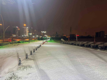 Ankara’da kar yağışı etkili oldu