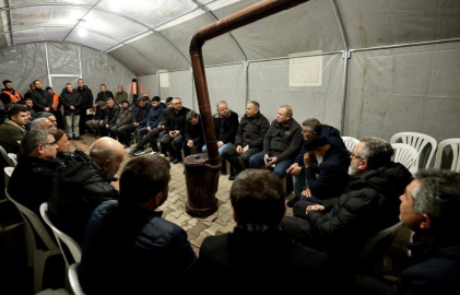 Bakan Yerlikaya, Yalova’da şehit polis Yasin Koçyiğit’in ailesini ziyaret etti