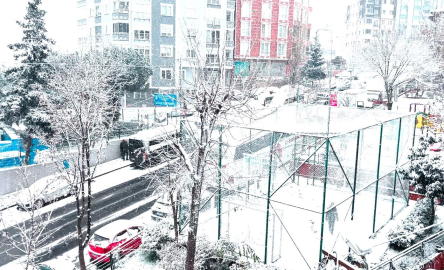 Beşiktaş karla kaplandı