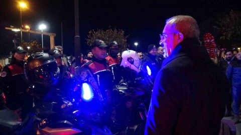 Çanakkale Valisi Toraman, yılbaşında görev başındaki personeli ziyaret etti