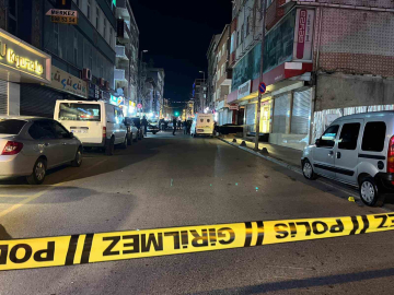 Küçükçekmece’de silahlı saldırı: 1’i ağır 3 yaralı