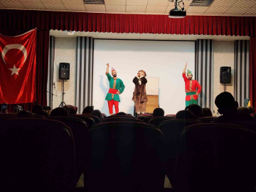Bingöl’de Karagöz ile bilim sahneye taşındı