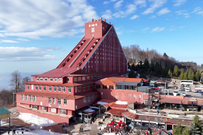 33 Eksik Tespit Edildi: Kartepe’de The Green Park Otel Mühürlendi