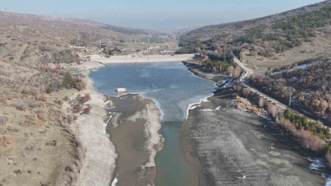 Ankara’da su isyanı: Kesinti bitmiyor, akan su çamur gibi