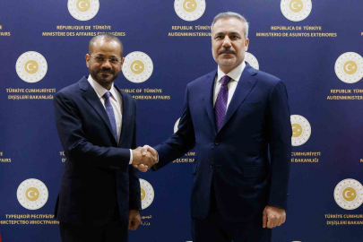 Dışişleri Bakanı Fidan, Umman Sultanlığı Dışişleri Bakanı Al Busaidi ile araya geldi