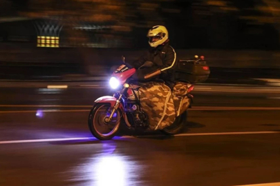 Kocaeli'de şiddetli fırtına nedeniyle motosiklet ve scooterlara trafik yasağı getirildi