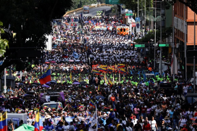 Venezuela'da bazı siyasi tutuklular dahil birçok kişi serbest bırakıldı