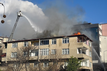 Çatı onarımı sırasında yangın çıktı