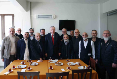 Cumhurbaşkanı Erdoğan spor kulübünü ziyaret etti