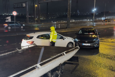 Beylikdüzü E-5’te iki araç çarpıştı: 1 yaralı