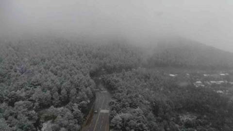 Aydos’ta etkili olan kar yağışı havadan görüntülendi