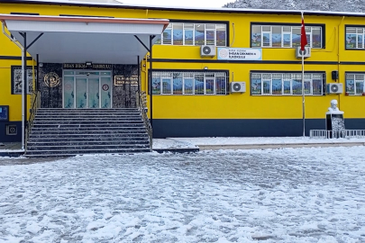 Bursa'da kar yağışı eğitimi de etkiledi