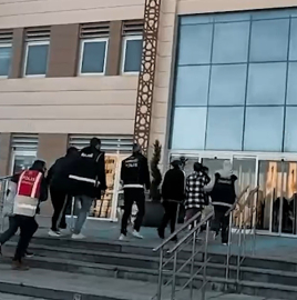 Tefecilik ve uyuşturucu ticareti yapan 2 şüpheli tutuklandı