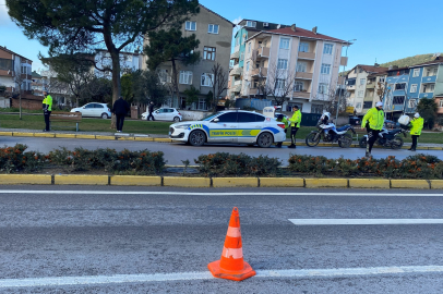 Uygulamadan Kaçtı, Polise Çarptı!