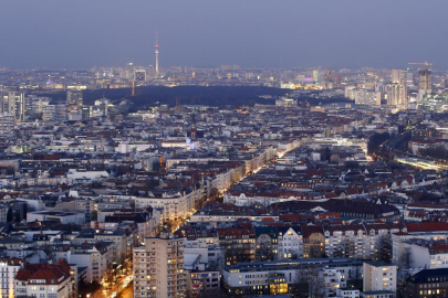 Almanya’da kamu çalışanları uyarı grevi yaptı