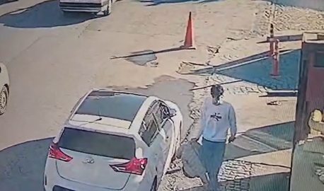 Bahçelievler’de çalıştığı kuyumcuyu soyan şahıs, arkadaşlarıyla otelde eğlence düzenledi