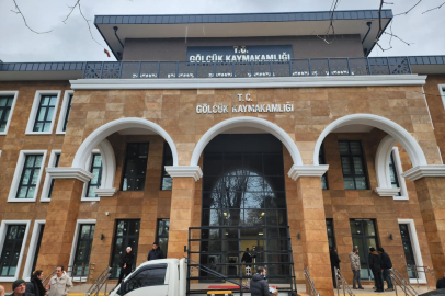 Gölcük'te yeni Hükümet Konağı binasında sona gelindi