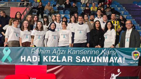 Voleybol maçında anlamlı çağrı: Rahim ağzı kanserine karşı tribünler konuştu