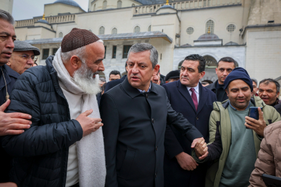 CHP Genel Başkanı Özel: "Ülkenin ana gündemi emeklinin sesinin duyurulmasıdır"